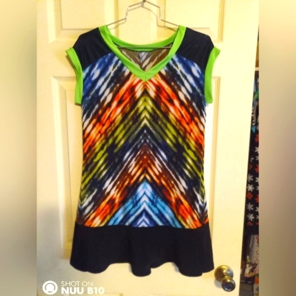 Tops - Size Medium Polyester Sleeveless Tunic Top